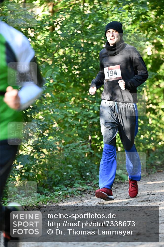 06.10.2024 - Bramfelder Halbmarathon 2024 Dr. Thomas Lammeyer http://msf.ph/oto/7338673 06.10.2024 10:28:18 Laufen 194 meine-sportfotos.de