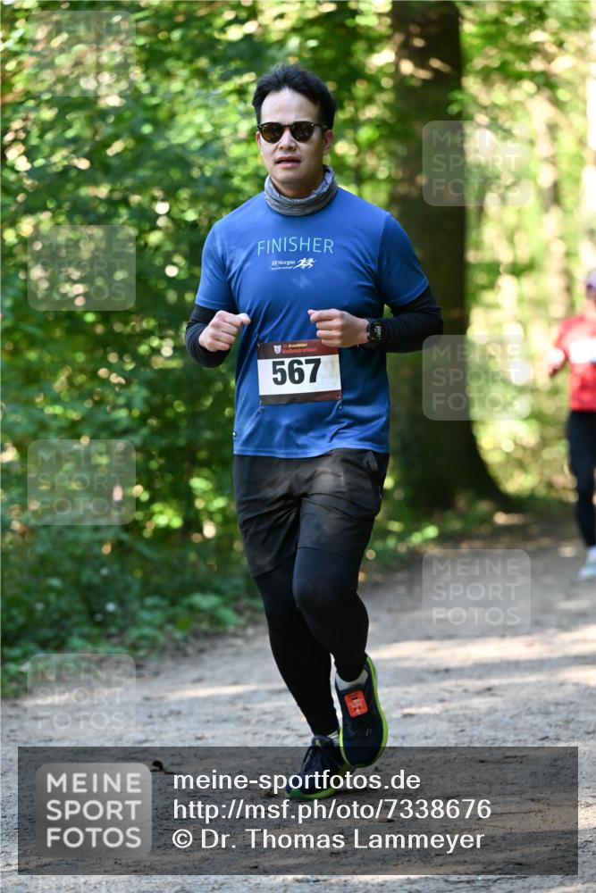 06.10.2024 - Bramfelder Halbmarathon 2024 Dr. Thomas Lammeyer http://msf.ph/oto/7338676 06.10.2024 10:28:19 Laufen 33, 567 meine-sportfotos.de