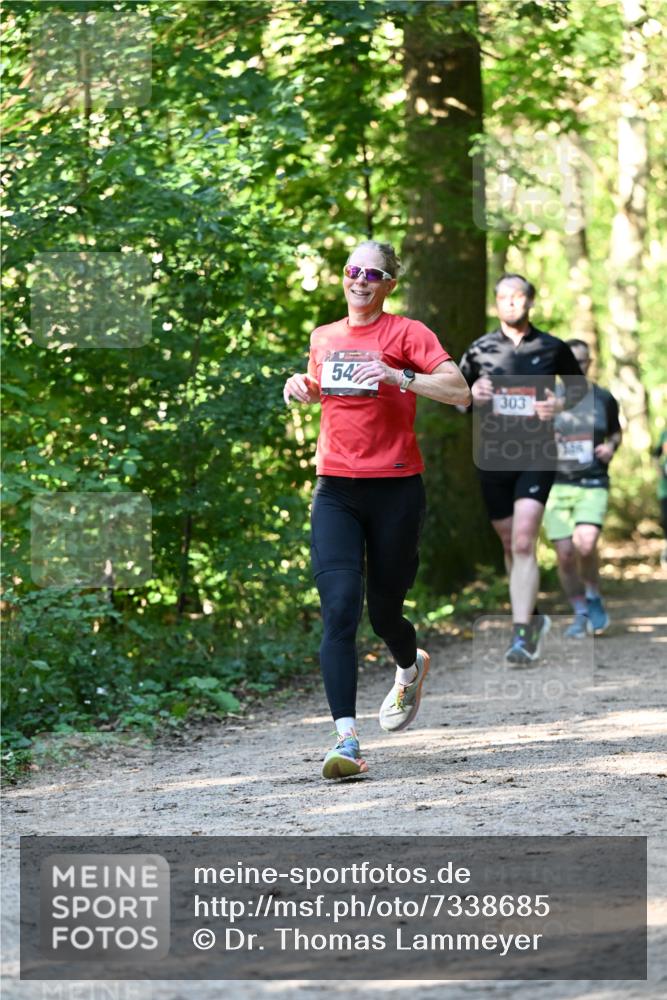 06.10.2024 - Bramfelder Halbmarathon 2024 Dr. Thomas Lammeyer http://msf.ph/oto/7338685 06.10.2024 10:28:21 Laufen 54, 303 meine-sportfotos.de