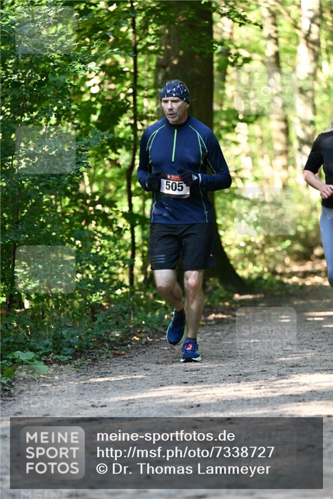 06.10.2024 - Bramfelder Halbmarathon 2024 Dr. Thomas Lammeyer http://msf.ph/oto/7338727 06.10.2024 10:28:31 Laufen 505 meine-sportfotos.de
