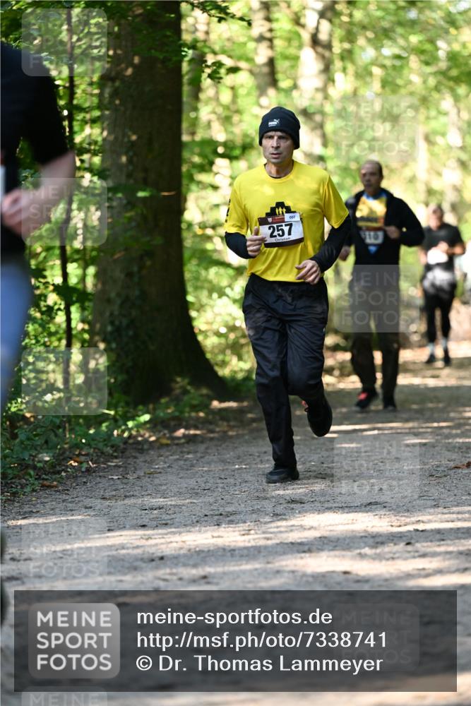 06.10.2024 - Bramfelder Halbmarathon 2024 Dr. Thomas Lammeyer http://msf.ph/oto/7338741 06.10.2024 10:28:34 Laufen 200, 257, 910 meine-sportfotos.de