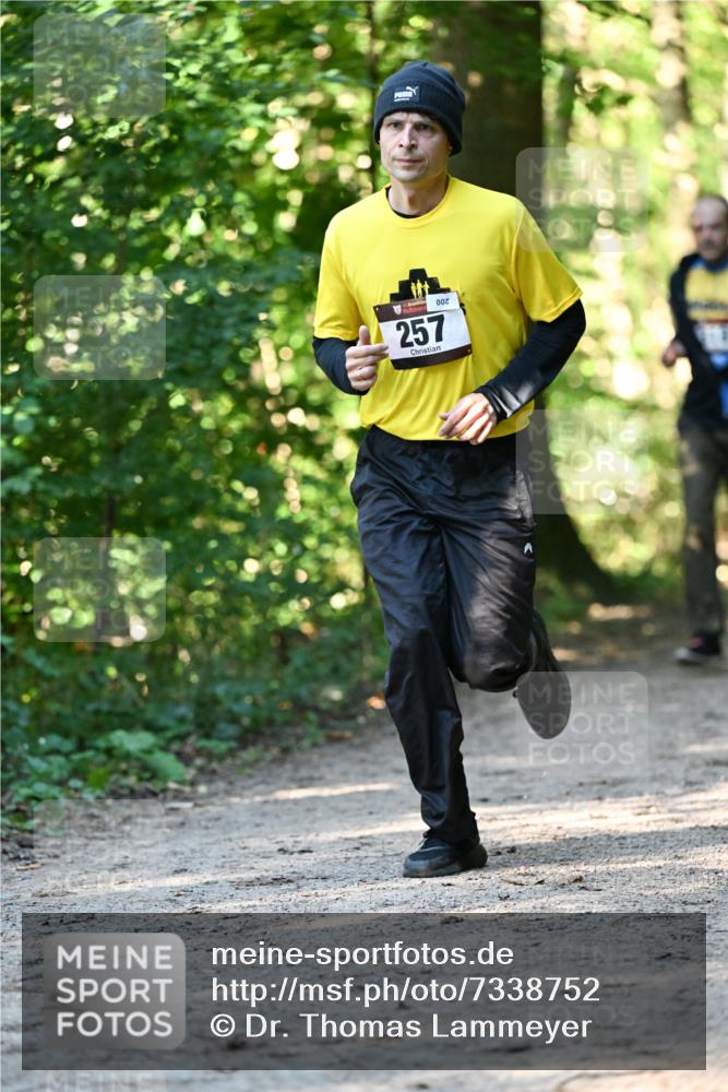 06.10.2024 - Bramfelder Halbmarathon 2024 Dr. Thomas Lammeyer http://msf.ph/oto/7338752 06.10.2024 10:28:35 Laufen 257 meine-sportfotos.de