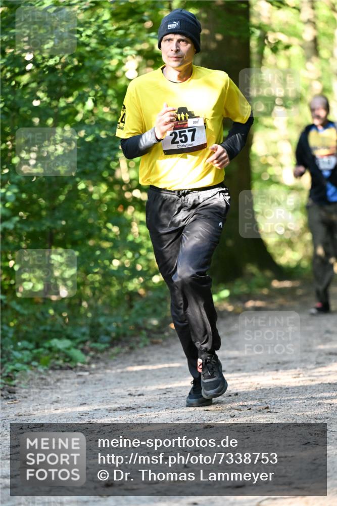 06.10.2024 - Bramfelder Halbmarathon 2024 Dr. Thomas Lammeyer http://msf.ph/oto/7338753 06.10.2024 10:28:36 Laufen 002, 257 meine-sportfotos.de