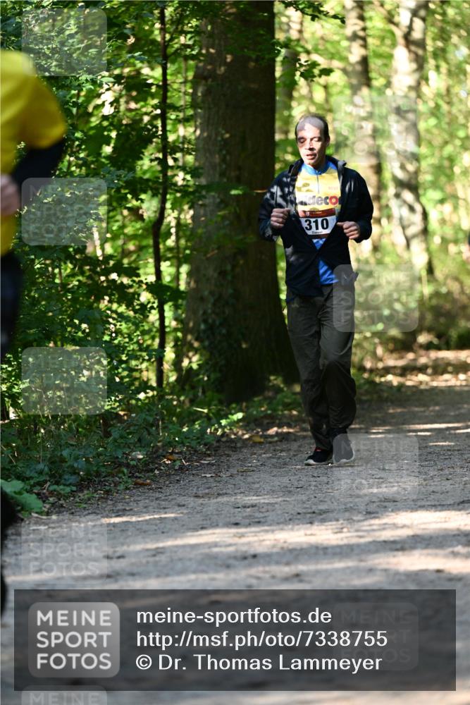 06.10.2024 - Bramfelder Halbmarathon 2024 Dr. Thomas Lammeyer http://msf.ph/oto/7338755 06.10.2024 10:28:36 Laufen 310 meine-sportfotos.de