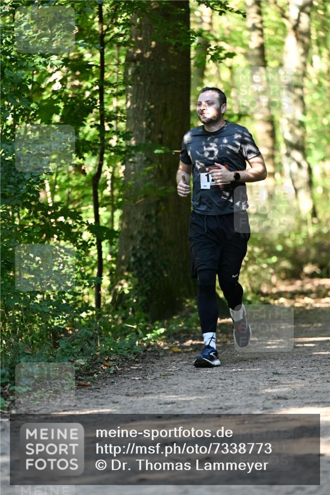06.10.2024 - Bramfelder Halbmarathon 2024 Dr. Thomas Lammeyer http://msf.ph/oto/7338773 06.10.2024 10:28:42 Laufen 12 meine-sportfotos.de