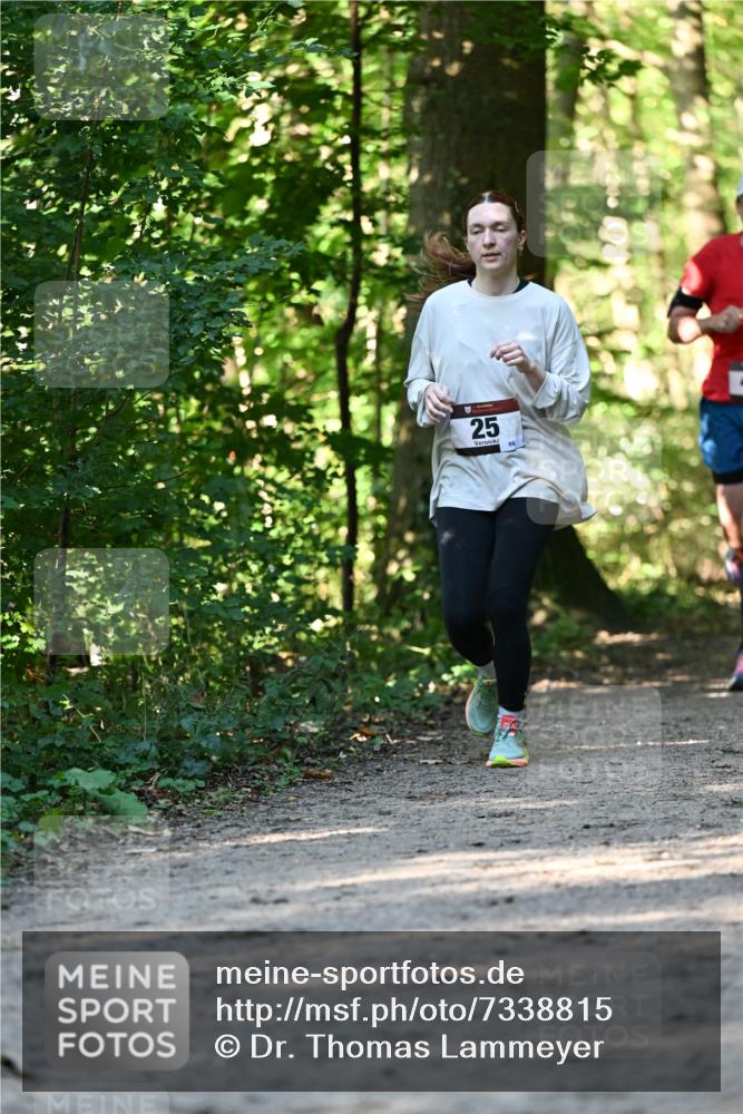 06.10.2024 - Bramfelder Halbmarathon 2024 Dr. Thomas Lammeyer http://msf.ph/oto/7338815 06.10.2024 10:28:51 Laufen 25 meine-sportfotos.de