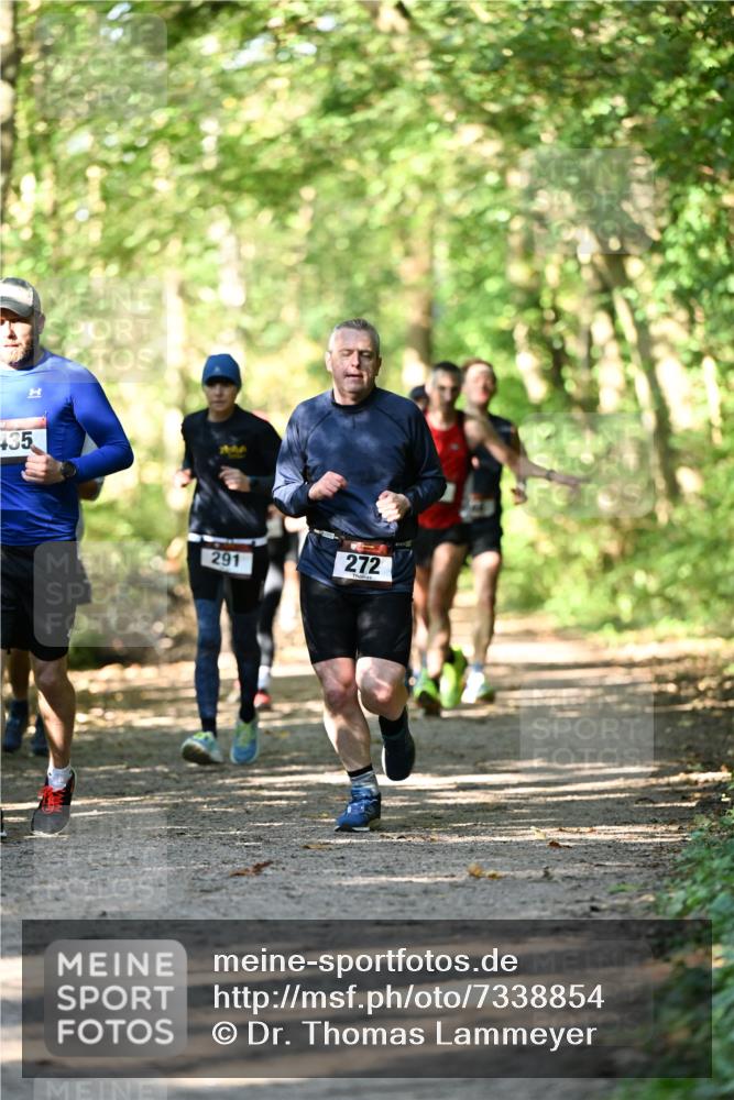 06.10.2024 - Bramfelder Halbmarathon 2024 Dr. Thomas Lammeyer http://msf.ph/oto/7338854 06.10.2024 10:29:05 Laufen 435, 291, 272 meine-sportfotos.de