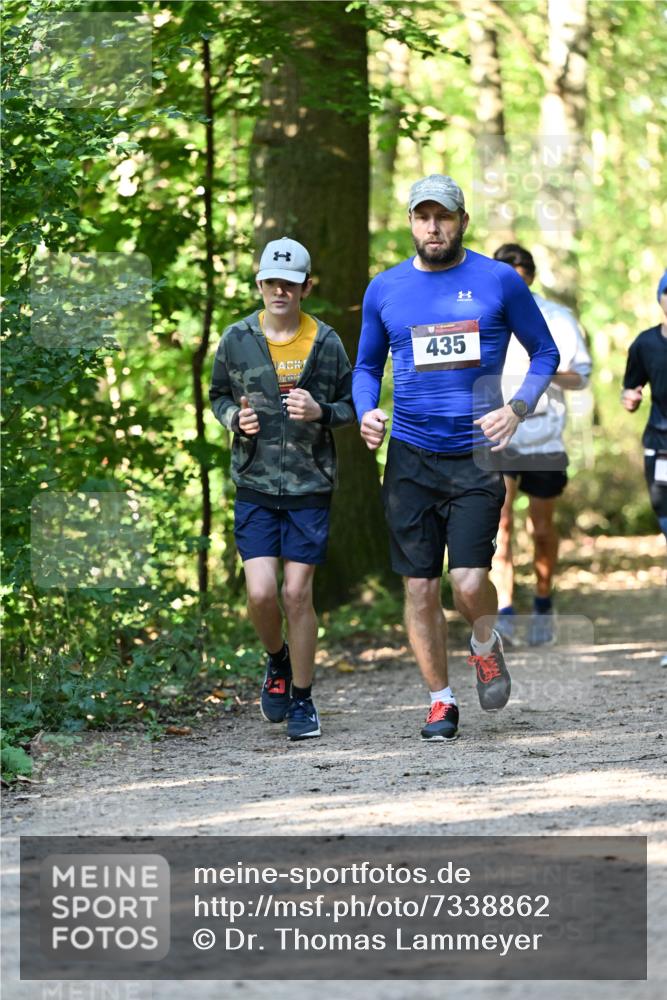 06.10.2024 - Bramfelder Halbmarathon 2024 Dr. Thomas Lammeyer http://msf.ph/oto/7338862 06.10.2024 10:29:06 Laufen 1, 435 meine-sportfotos.de