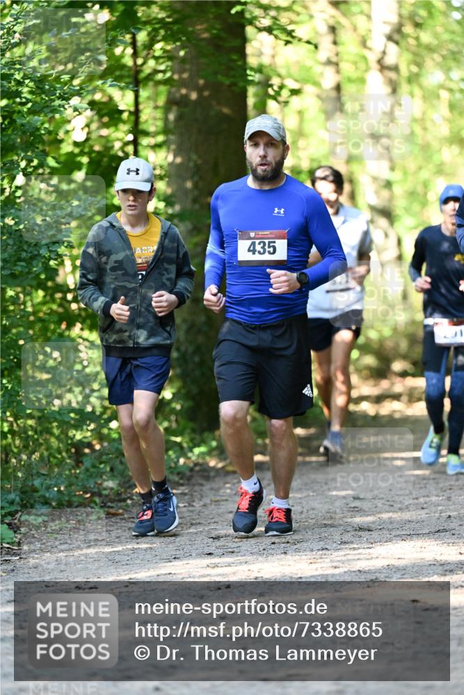 06.10.2024 - Bramfelder Halbmarathon 2024 Dr. Thomas Lammeyer http://msf.ph/oto/7338865 06.10.2024 10:29:07 Laufen 435 meine-sportfotos.de