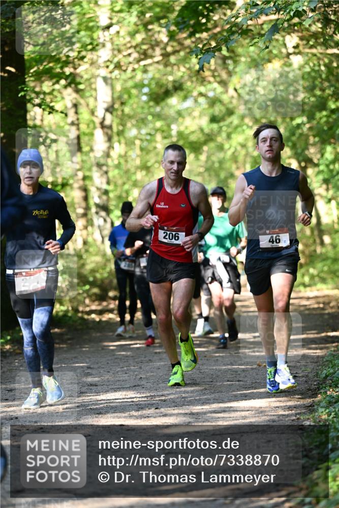 06.10.2024 - Bramfelder Halbmarathon 2024 Dr. Thomas Lammeyer http://msf.ph/oto/7338870 06.10.2024 10:29:09 Laufen 206, 46 meine-sportfotos.de