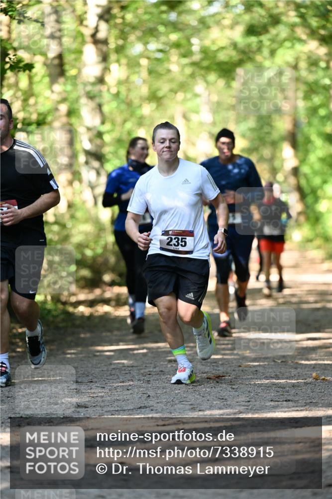 06.10.2024 - Bramfelder Halbmarathon 2024 Dr. Thomas Lammeyer http://msf.ph/oto/7338915 06.10.2024 10:29:23 Laufen 235 meine-sportfotos.de