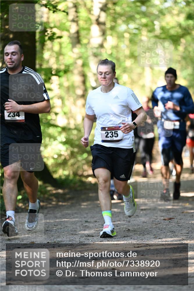 06.10.2024 - Bramfelder Halbmarathon 2024 Dr. Thomas Lammeyer http://msf.ph/oto/7338920 06.10.2024 10:29:24 Laufen 234, 3, 235 meine-sportfotos.de