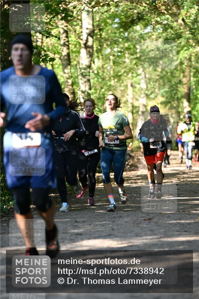 06.10.2024 - Bramfelder Halbmarathon 2024 Dr. Thomas Lammeyer http://msf.ph/oto/7338942 06.10.2024 10:29:28 Laufen 9, 175, 2012, 299 meine-sportfotos.de