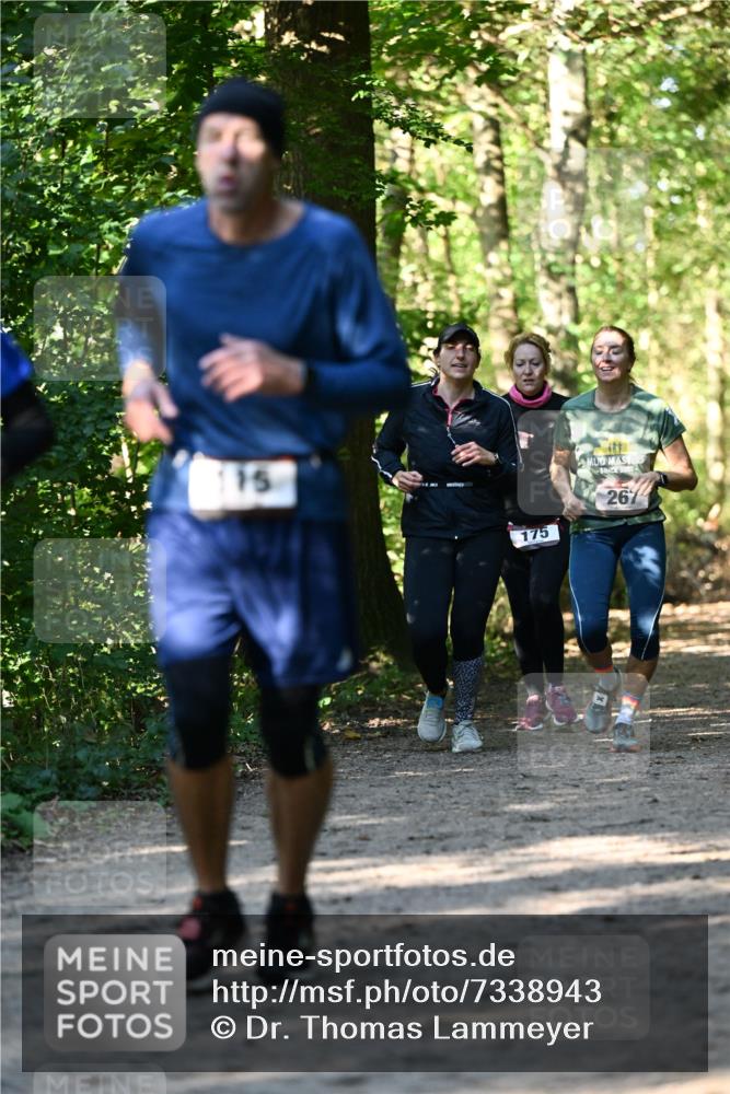 06.10.2024 - Bramfelder Halbmarathon 2024 Dr. Thomas Lammeyer http://msf.ph/oto/7338943 06.10.2024 10:29:29 Laufen 115, 175, 2012, 26 meine-sportfotos.de