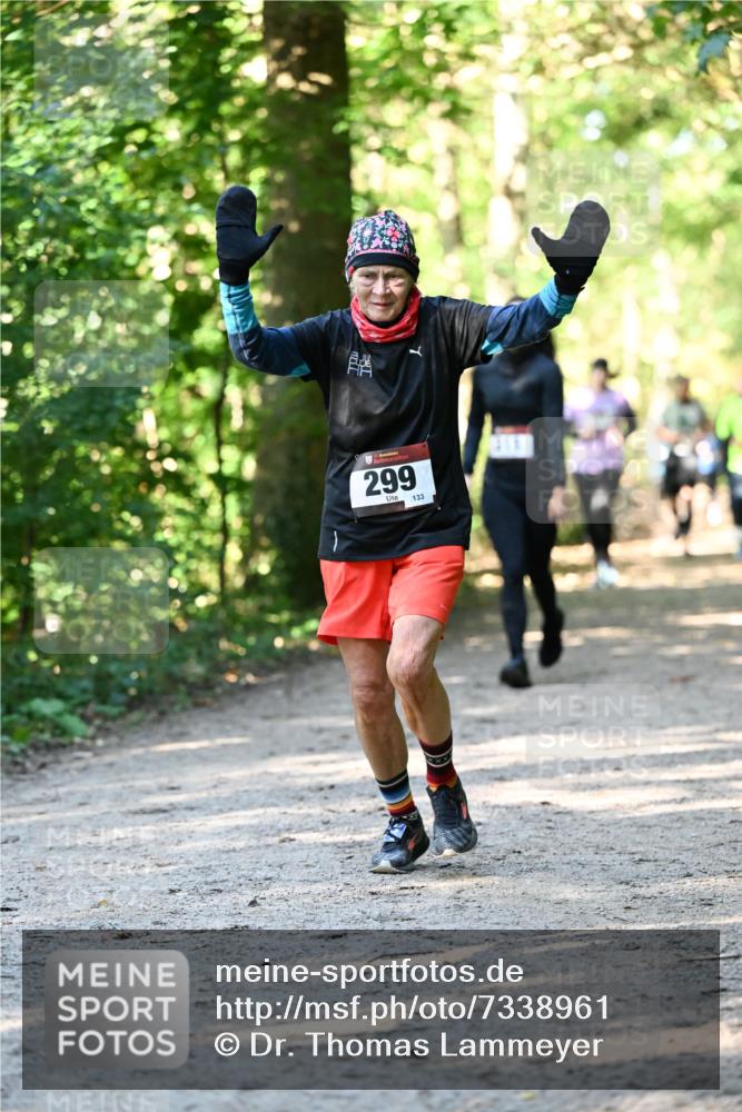 06.10.2024 - Bramfelder Halbmarathon 2024 Dr. Thomas Lammeyer http://msf.ph/oto/7338961 06.10.2024 10:29:33 Laufen 21, 299, 133 meine-sportfotos.de