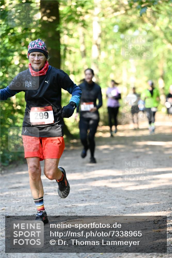 06.10.2024 - Bramfelder Halbmarathon 2024 Dr. Thomas Lammeyer http://msf.ph/oto/7338965 06.10.2024 10:29:34 Laufen 299 meine-sportfotos.de