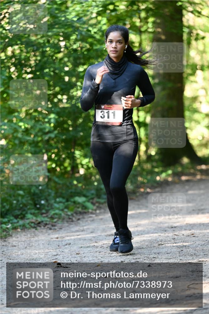 06.10.2024 - Bramfelder Halbmarathon 2024 Dr. Thomas Lammeyer http://msf.ph/oto/7338973 06.10.2024 10:29:36 Laufen 33, 311 meine-sportfotos.de