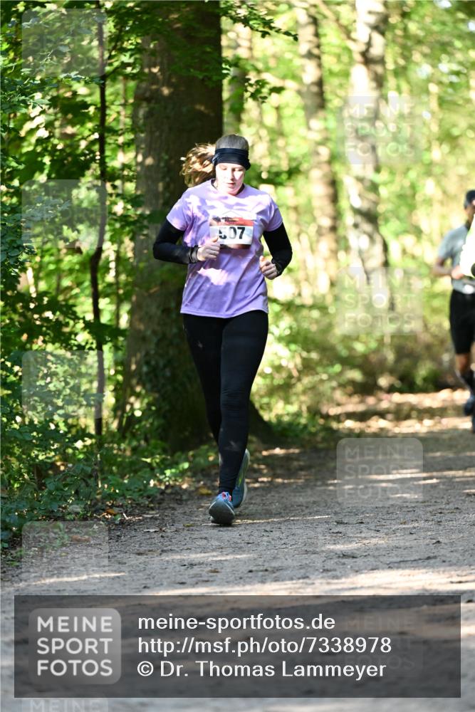 06.10.2024 - Bramfelder Halbmarathon 2024 Dr. Thomas Lammeyer http://msf.ph/oto/7338978 06.10.2024 10:29:38 Laufen 507 meine-sportfotos.de