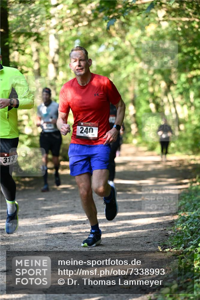 06.10.2024 - Bramfelder Halbmarathon 2024 Dr. Thomas Lammeyer http://msf.ph/oto/7338993 06.10.2024 10:29:41 Laufen 313, 240, 106 meine-sportfotos.de