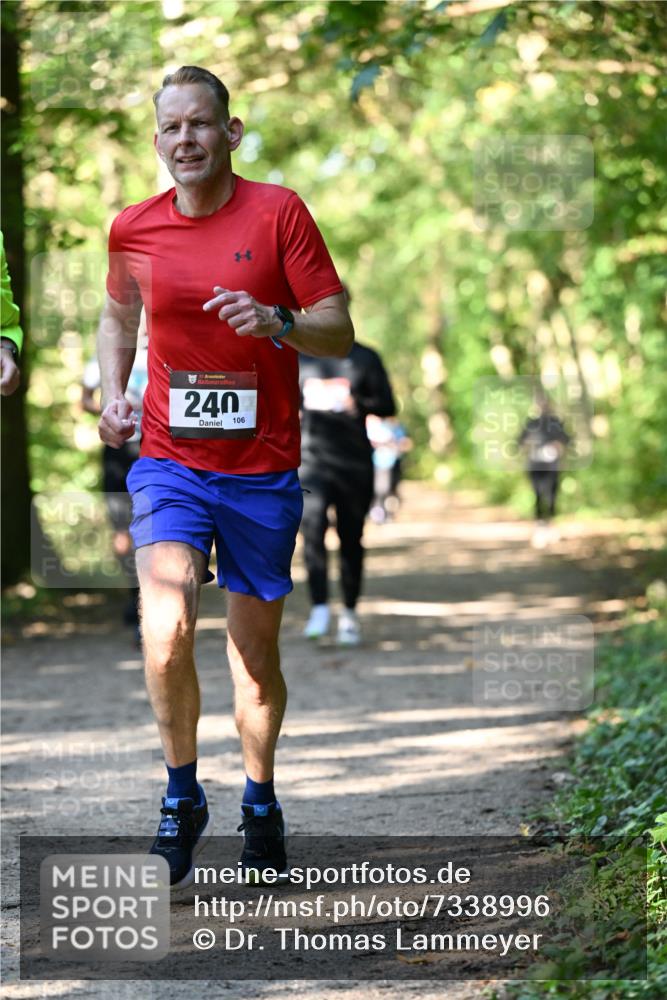 06.10.2024 - Bramfelder Halbmarathon 2024 Dr. Thomas Lammeyer http://msf.ph/oto/7338996 06.10.2024 10:29:42 Laufen 33, 240, 106 meine-sportfotos.de