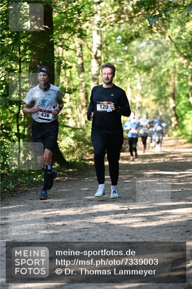06.10.2024 - Bramfelder Halbmarathon 2024 Dr. Thomas Lammeyer http://msf.ph/oto/7339003 06.10.2024 10:29:43 Laufen 436, 120, 119 meine-sportfotos.de