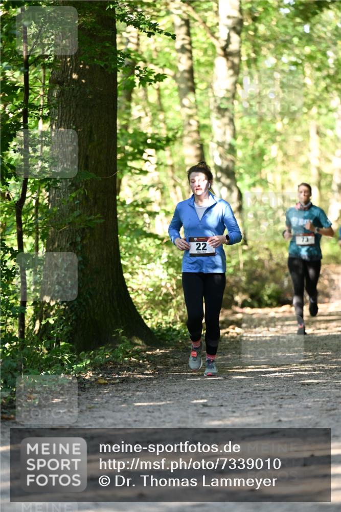 06.10.2024 - Bramfelder Halbmarathon 2024 Dr. Thomas Lammeyer http://msf.ph/oto/7339010 06.10.2024 10:29:48 Laufen 22 meine-sportfotos.de