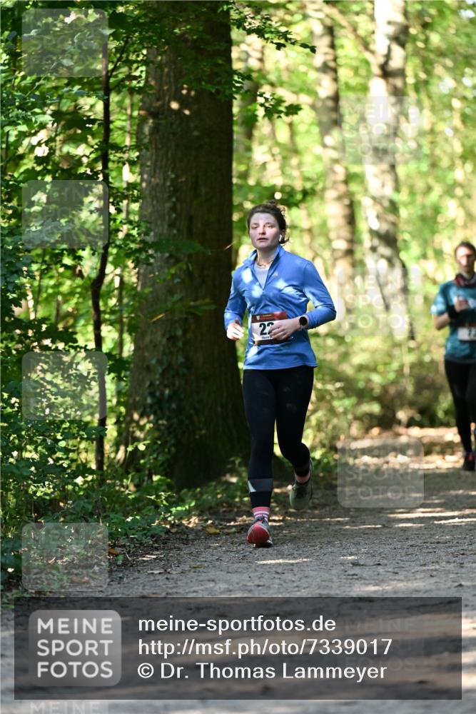 06.10.2024 - Bramfelder Halbmarathon 2024 Dr. Thomas Lammeyer http://msf.ph/oto/7339017 06.10.2024 10:29:49 Laufen 22 meine-sportfotos.de