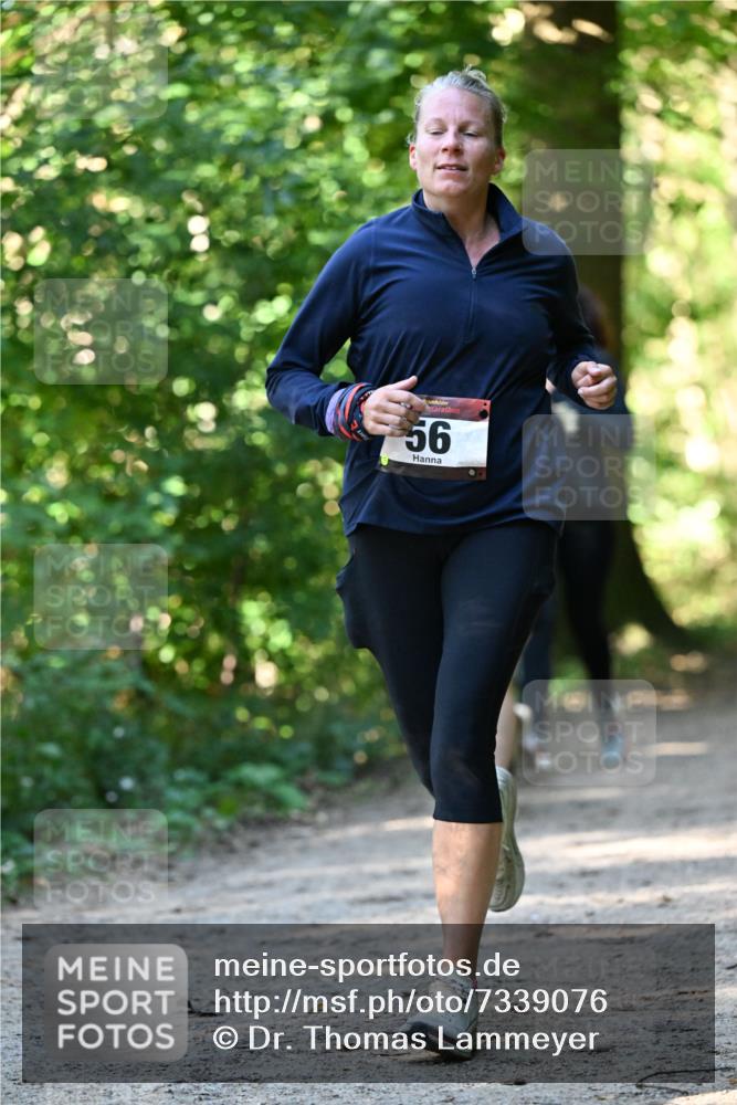 06.10.2024 - Bramfelder Halbmarathon 2024 Dr. Thomas Lammeyer http://msf.ph/oto/7339076 06.10.2024 10:30:01 Laufen 56 meine-sportfotos.de