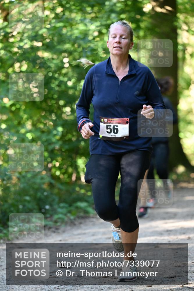 06.10.2024 - Bramfelder Halbmarathon 2024 Dr. Thomas Lammeyer http://msf.ph/oto/7339077 06.10.2024 10:30:01 Laufen 56 meine-sportfotos.de