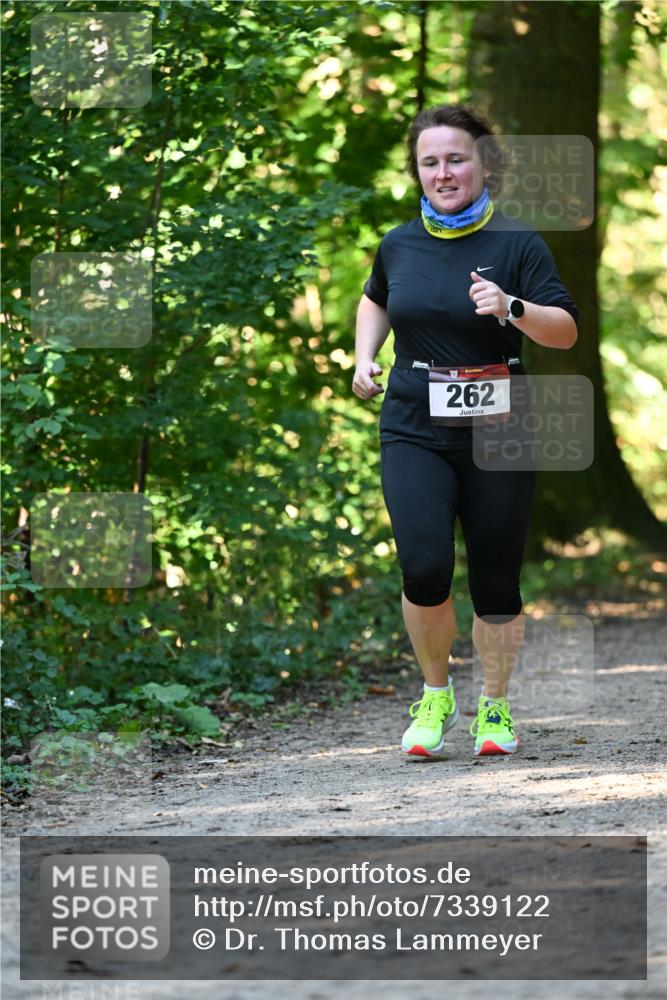 06.10.2024 - Bramfelder Halbmarathon 2024 Dr. Thomas Lammeyer http://msf.ph/oto/7339122 06.10.2024 10:30:27 Laufen 262 meine-sportfotos.de