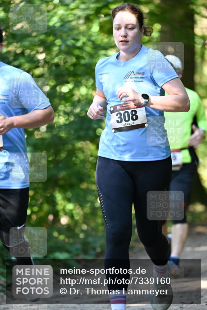 06.10.2024 - Bramfelder Halbmarathon 2024 Dr. Thomas Lammeyer http://msf.ph/oto/7339160 06.10.2024 10:30:38 Laufen 33, 308 meine-sportfotos.de