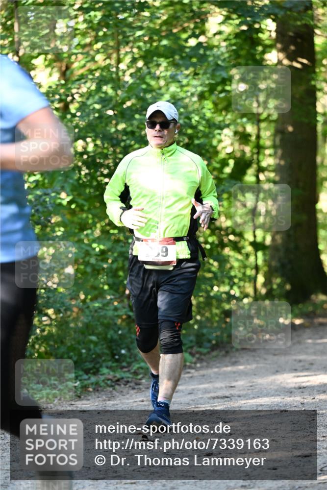 06.10.2024 - Bramfelder Halbmarathon 2024 Dr. Thomas Lammeyer http://msf.ph/oto/7339163 06.10.2024 10:30:39 Laufen 39 meine-sportfotos.de