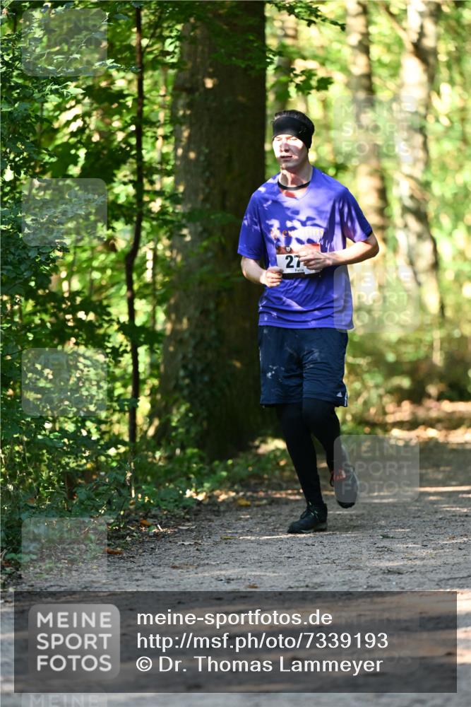 06.10.2024 - Bramfelder Halbmarathon 2024 Dr. Thomas Lammeyer http://msf.ph/oto/7339193 06.10.2024 10:30:55 Laufen 27 meine-sportfotos.de