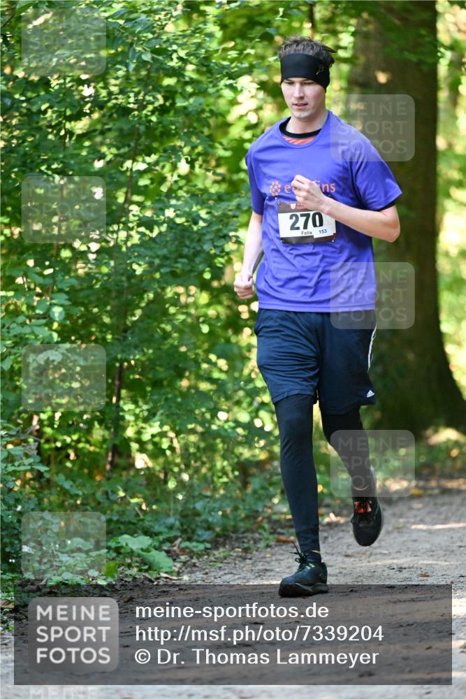 06.10.2024 - Bramfelder Halbmarathon 2024 Dr. Thomas Lammeyer http://msf.ph/oto/7339204 06.10.2024 10:30:57 Laufen 270, 153 meine-sportfotos.de