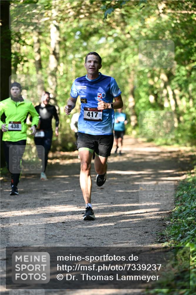 06.10.2024 - Bramfelder Halbmarathon 2024 Dr. Thomas Lammeyer http://msf.ph/oto/7339237 06.10.2024 10:31:24 Laufen 438, 50, 417 meine-sportfotos.de