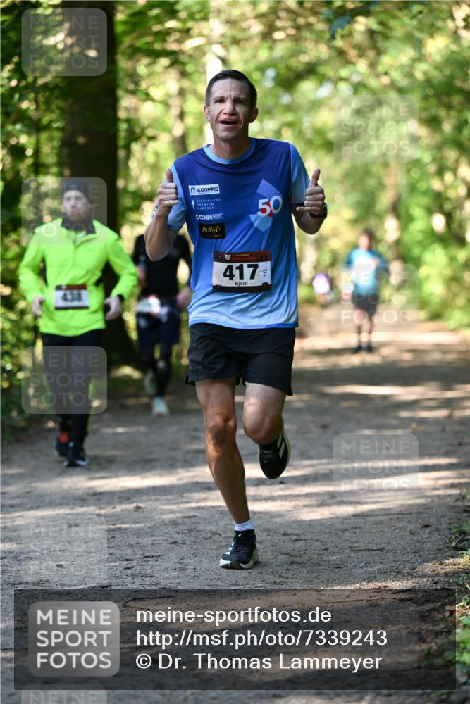 06.10.2024 - Bramfelder Halbmarathon 2024 Dr. Thomas Lammeyer http://msf.ph/oto/7339243 06.10.2024 10:31:25 Laufen 50, 417 meine-sportfotos.de