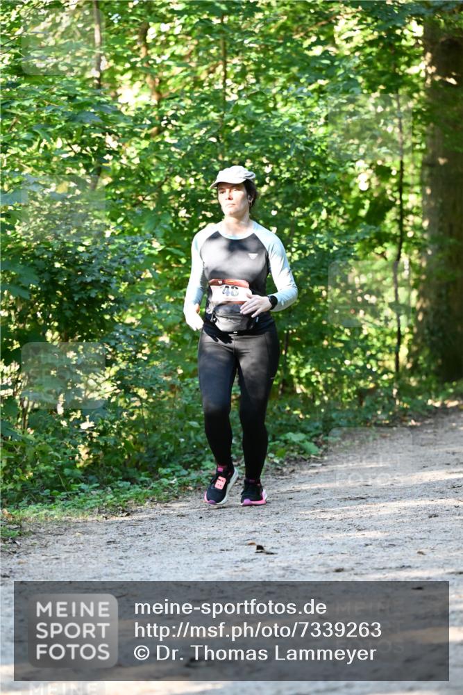 06.10.2024 - Bramfelder Halbmarathon 2024 Dr. Thomas Lammeyer http://msf.ph/oto/7339263 06.10.2024 10:31:31 Laufen 48 meine-sportfotos.de