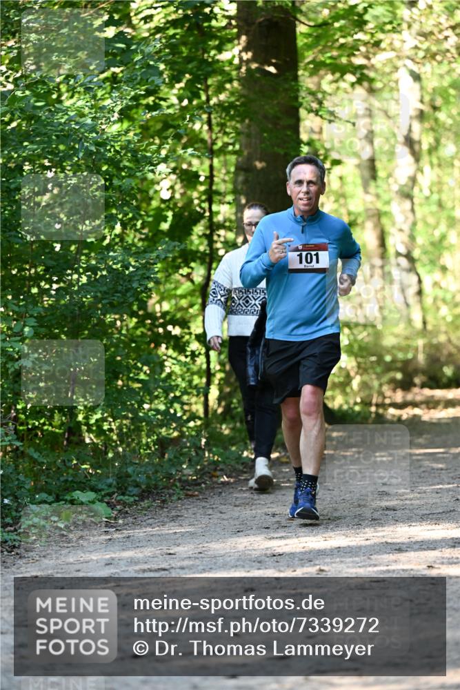 06.10.2024 - Bramfelder Halbmarathon 2024 Dr. Thomas Lammeyer http://msf.ph/oto/7339272 06.10.2024 10:31:33 Laufen 101 meine-sportfotos.de