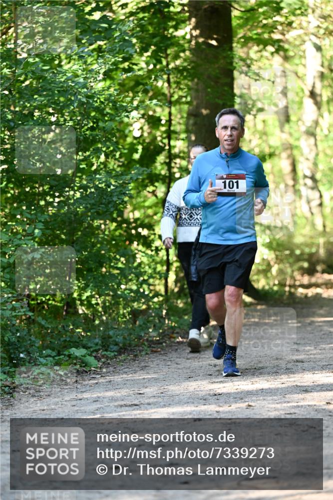 06.10.2024 - Bramfelder Halbmarathon 2024 Dr. Thomas Lammeyer http://msf.ph/oto/7339273 06.10.2024 10:31:33 Laufen 101 meine-sportfotos.de