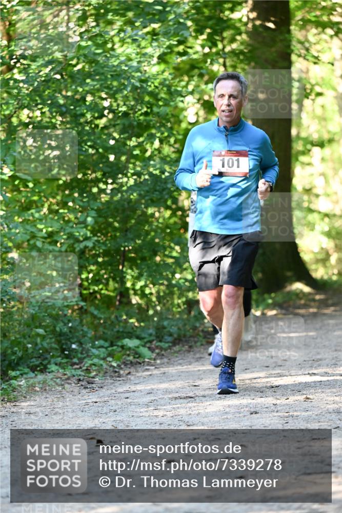 06.10.2024 - Bramfelder Halbmarathon 2024 Dr. Thomas Lammeyer http://msf.ph/oto/7339278 06.10.2024 10:31:34 Laufen 101 meine-sportfotos.de