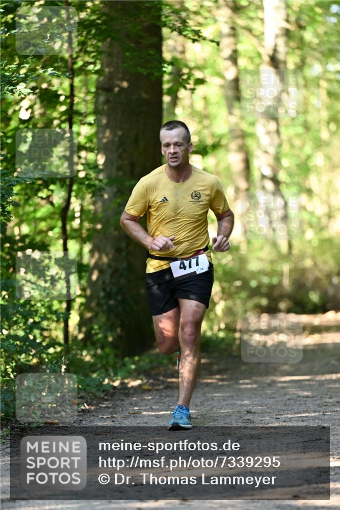 06.10.2024 - Bramfelder Halbmarathon 2024 Dr. Thomas Lammeyer http://msf.ph/oto/7339295 06.10.2024 10:31:48 Laufen 477, 26 meine-sportfotos.de