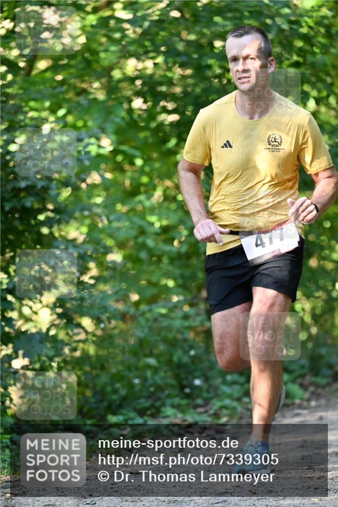 06.10.2024 - Bramfelder Halbmarathon 2024 Dr. Thomas Lammeyer http://msf.ph/oto/7339305 06.10.2024 10:31:49 Laufen 21, 2024, 477 meine-sportfotos.de