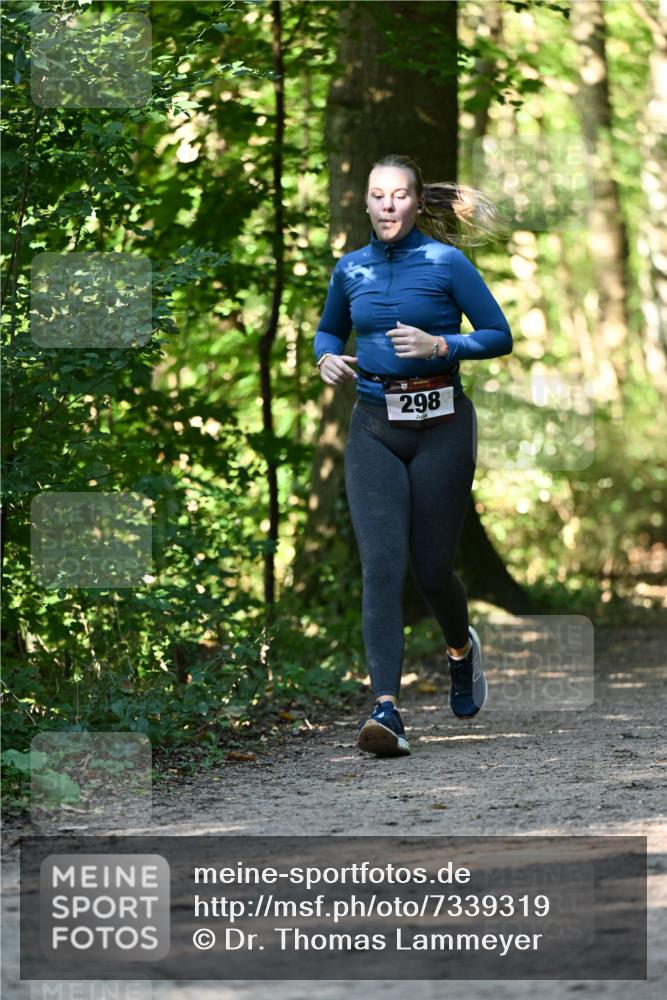 06.10.2024 - Bramfelder Halbmarathon 2024 Dr. Thomas Lammeyer http://msf.ph/oto/7339319 06.10.2024 10:32:17 Laufen 298 meine-sportfotos.de