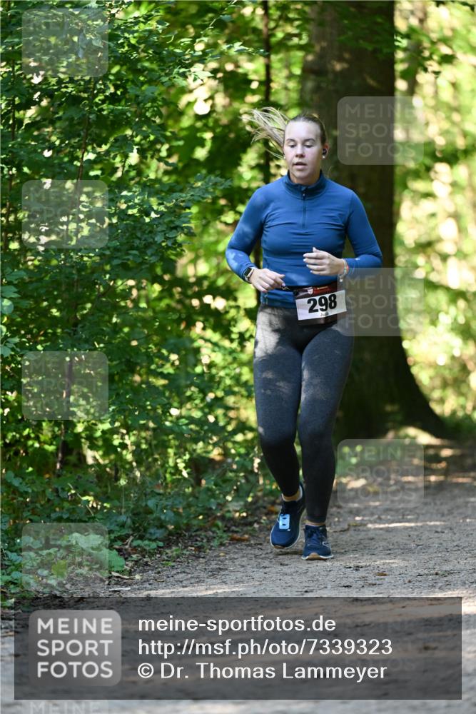 06.10.2024 - Bramfelder Halbmarathon 2024 Dr. Thomas Lammeyer http://msf.ph/oto/7339323 06.10.2024 10:32:17 Laufen 298 meine-sportfotos.de