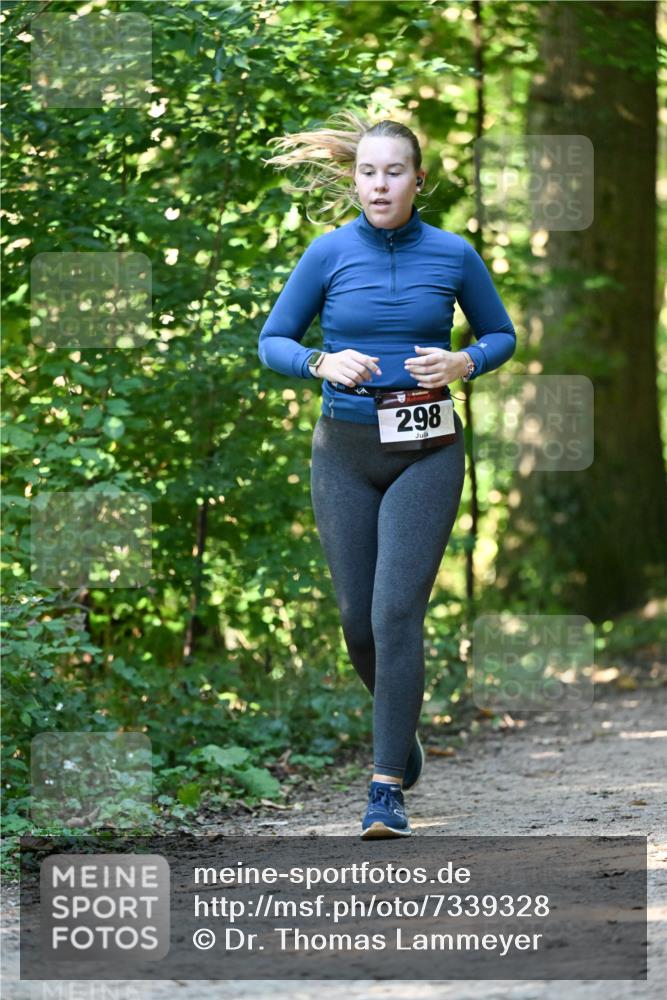 06.10.2024 - Bramfelder Halbmarathon 2024 Dr. Thomas Lammeyer http://msf.ph/oto/7339328 06.10.2024 10:32:18 Laufen 298 meine-sportfotos.de