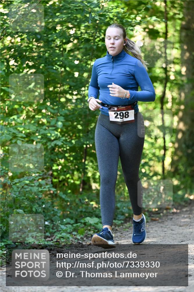 06.10.2024 - Bramfelder Halbmarathon 2024 Dr. Thomas Lammeyer http://msf.ph/oto/7339330 06.10.2024 10:32:18 Laufen 298 meine-sportfotos.de