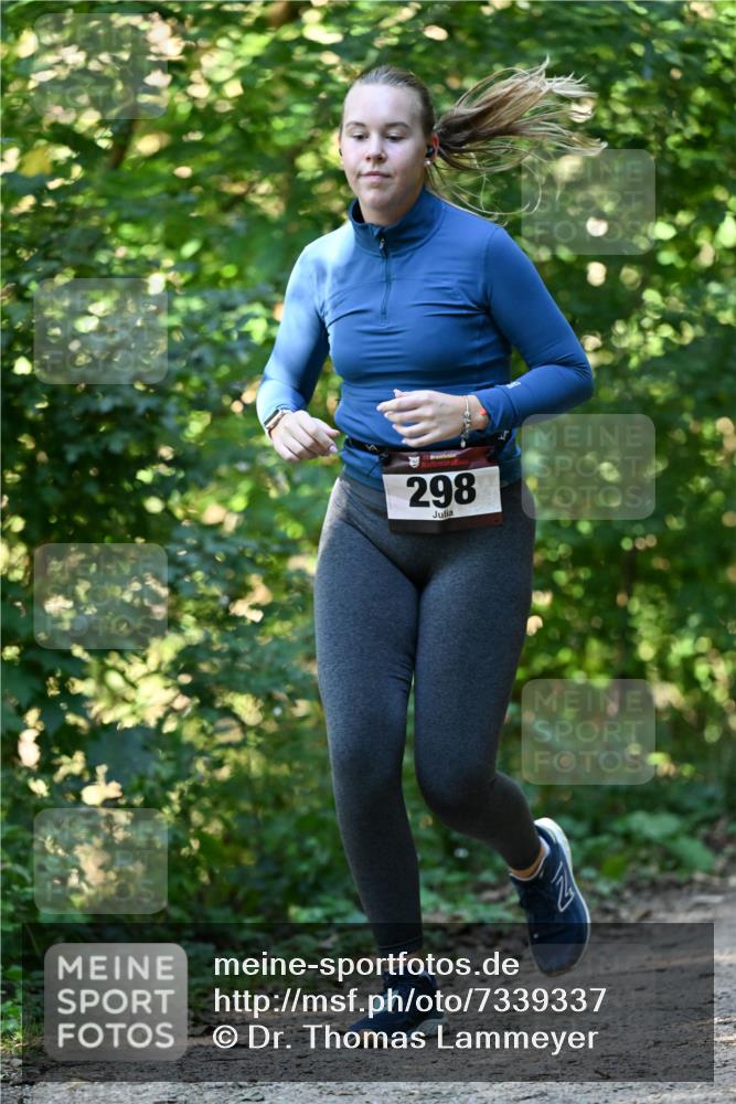 06.10.2024 - Bramfelder Halbmarathon 2024 Dr. Thomas Lammeyer http://msf.ph/oto/7339337 06.10.2024 10:32:19 Laufen 298 meine-sportfotos.de