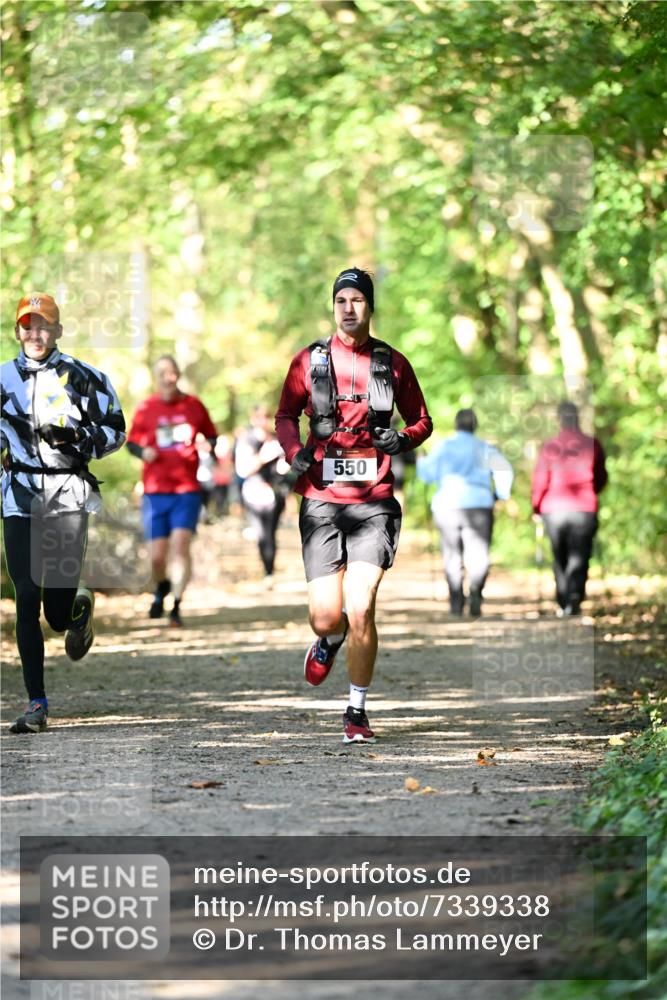 06.10.2024 - Bramfelder Halbmarathon 2024 Dr. Thomas Lammeyer http://msf.ph/oto/7339338 06.10.2024 10:32:28 Laufen 550 meine-sportfotos.de