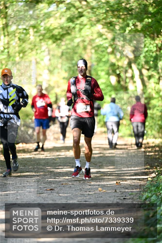 06.10.2024 - Bramfelder Halbmarathon 2024 Dr. Thomas Lammeyer http://msf.ph/oto/7339339 06.10.2024 10:32:28 Laufen 50 meine-sportfotos.de