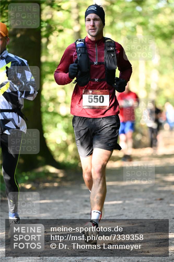 06.10.2024 - Bramfelder Halbmarathon 2024 Dr. Thomas Lammeyer http://msf.ph/oto/7339358 06.10.2024 10:32:30 Laufen 33, 550 meine-sportfotos.de